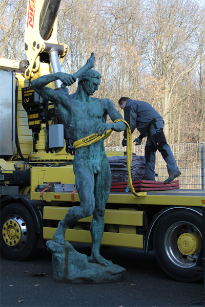 Image courtesy of Galerie Peter Kilchmann, Zurich