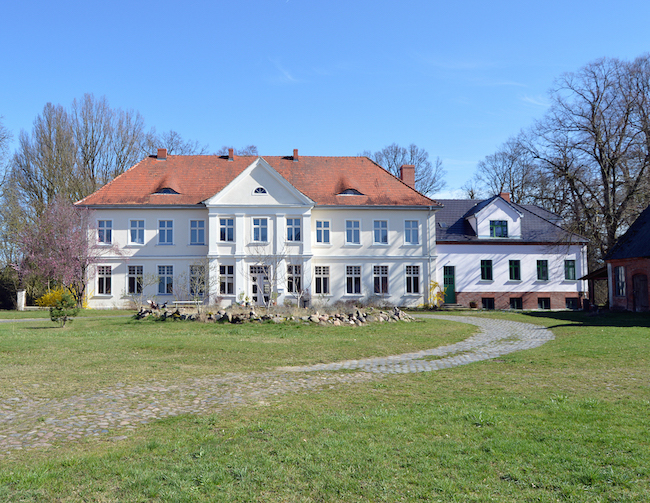 THE FIELD KITCHEN ACADEMY