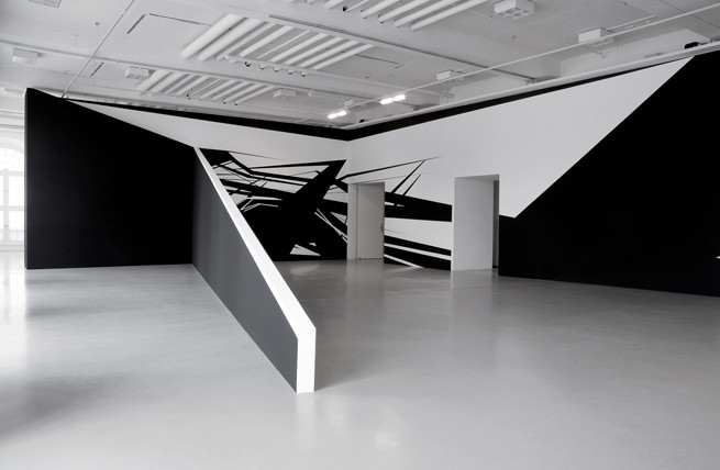 SNATCH, Room-Drawing, <br class=