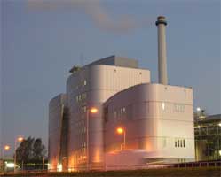 <i>movement in architecture</i>, 2006 3 min.