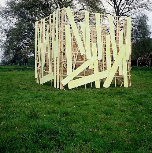 Klaus Schmitt, Stall II. 2002<br/>Wood, Acrylic, 400 x 400 x 400 cm<br/>M�nchengladbach<br/>